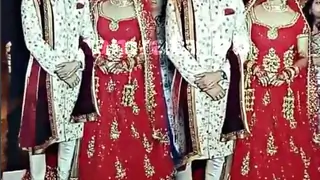 The most awwdorable wish to the newly wedded: DiVek Thumbnail