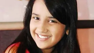 I would never take up a negative role: Roshni Walia Thumbnail
