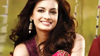 Dia Mirza wants to be in the actor's shoe again thumbnail