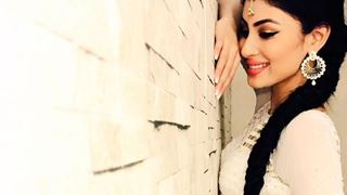 I'm a moody person: Mouni Roy thumbnail