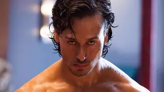 Tiger Shroff reacts STRONGLY, says I'm not a thief Thumbnail
