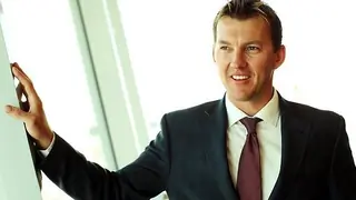 Brett Lee's day out with fans in Mumbai Thumbnail