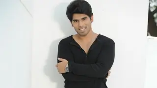 Box-office opening pressure not 'burden' for Allu Sirish thumbnail