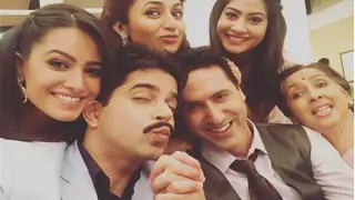 Check out the craziness and drama of Yeh Hai Mohabbatein cast! Thumbnail