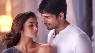 When Sidharth- Alia's PDA brought the USA Visa office to a stand still Thumbnail