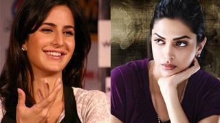 Katrina gives it back to Deepika! Thumbnail