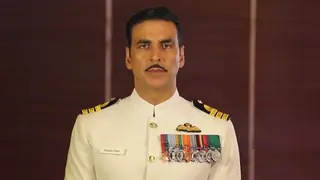 Here's everything that went wrong in Akshay's Rustom outfit! Thumbnail