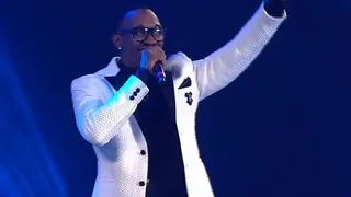 WOW: Dwayne Bravo to make Bollywood SINGING debut thumbnail