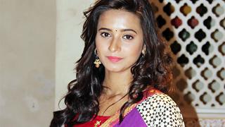 Shivani Surve undergoes a surgery Thumbnail