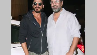 CONFIRMED: Shah Rukh Khan's next with Aanand L. Rai to release in 2018 Thumbnail