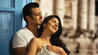 Look which ex-girlfriend is back with Salman Khan! Thumbnail