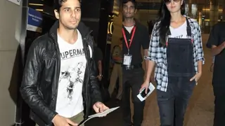 WHAT? Sidharth Malhotra- Katrina Kaif THROWN OUT of a flight thumbnail
