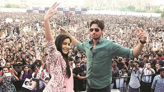 Team of Baar Baar Dekho to have Kala Chashma party? thumbnail