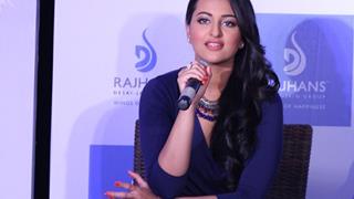 Sonakshi Sinha reveals the negative side of being an Actress Thumbnail