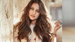 Sonakshi has a name on her mind!... its a Bollywood ACTOR! Thumbnail