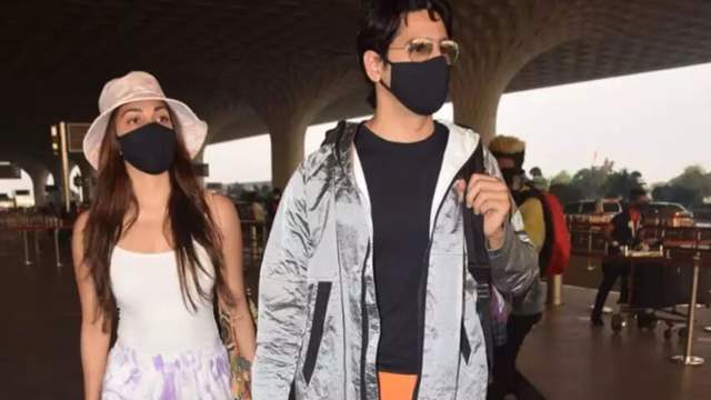 Rumored couple Sidharth Malhotra and Kiara Advani jet off