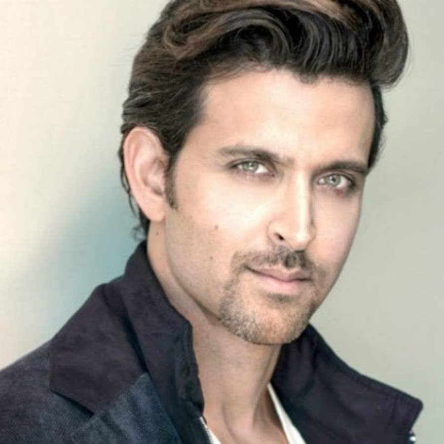 Hrithik Roshan - 4 | Hrithik roshan, Hrithik roshan hairstyle, Bollywood  actors