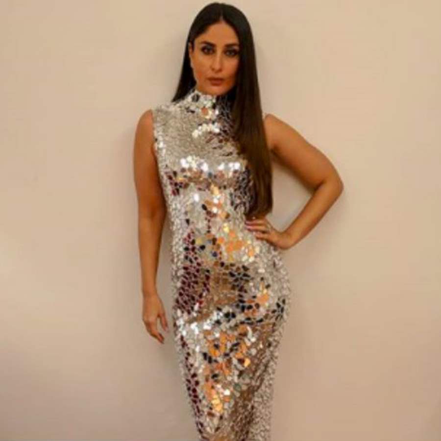 She looks old..': Kareena Kapoor stuns in ocean green shimmery sequinned  gown at Ball of Arabia [reactions] - IBTimes India