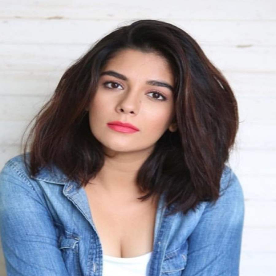 900px x 900px - Pooja Gor Bags a New Web Series! | India Forums