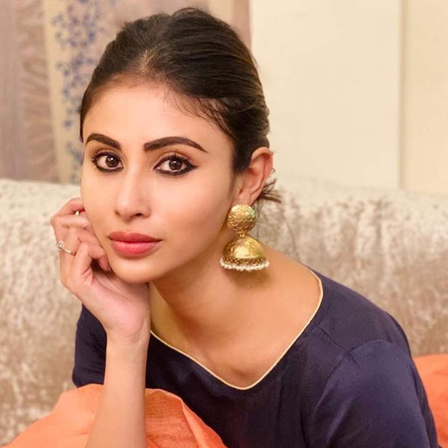 more clicks from idiva : r/mouniroy