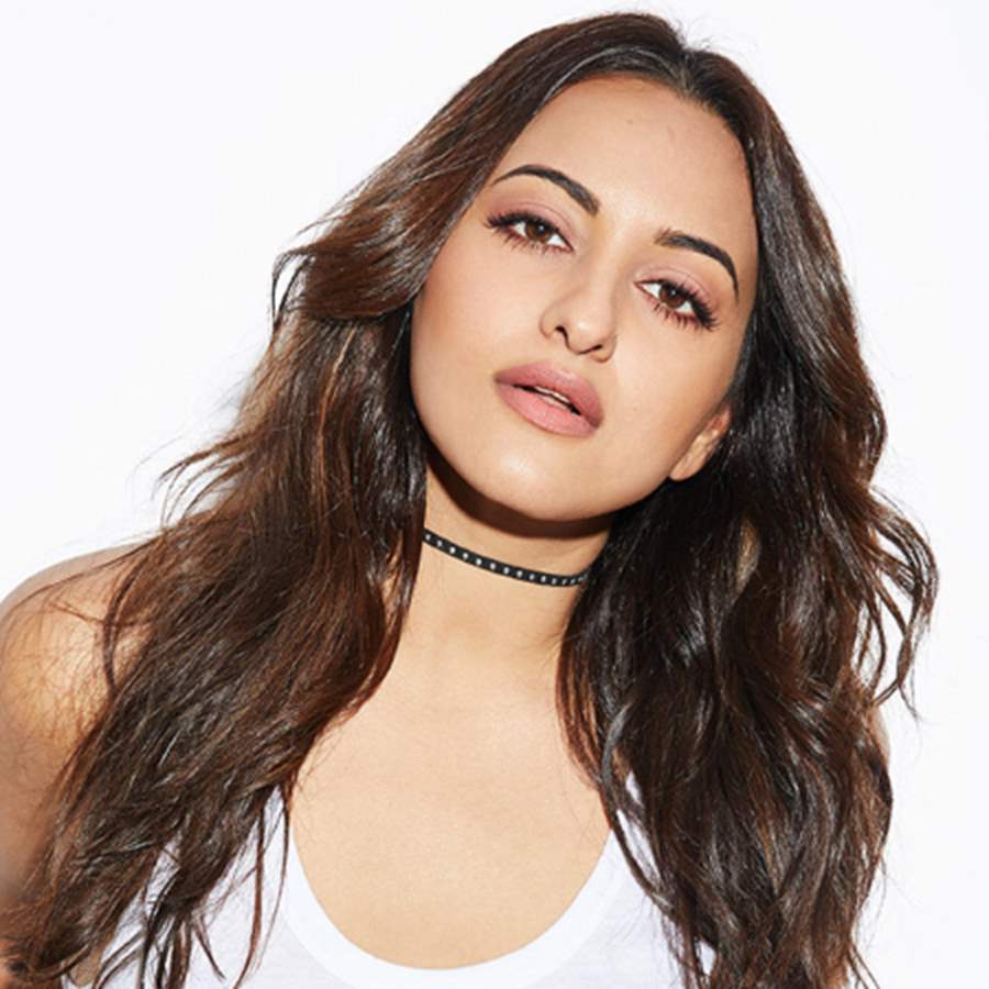 Sonakshi Sinha reveals, 'I used to be 95 kilos in school' as she talks  about her Weight Loss
