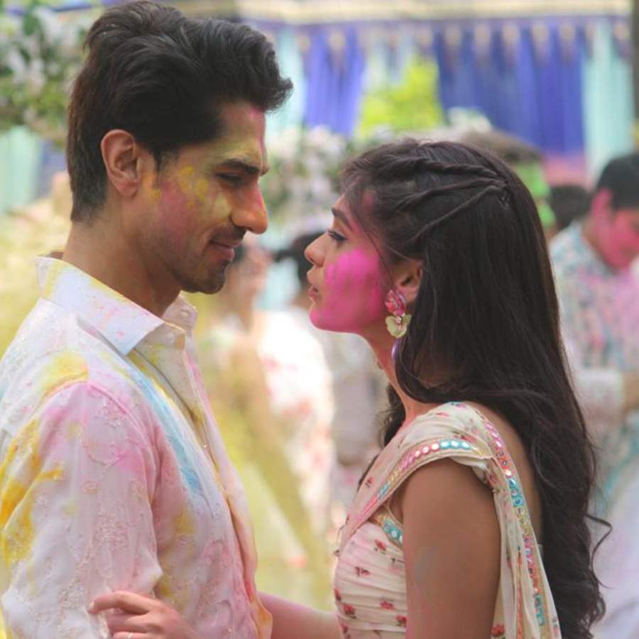 Yeh Rishta Kya Kehlata Hai: Abhimanyu and Akshara's romantic Holi ...