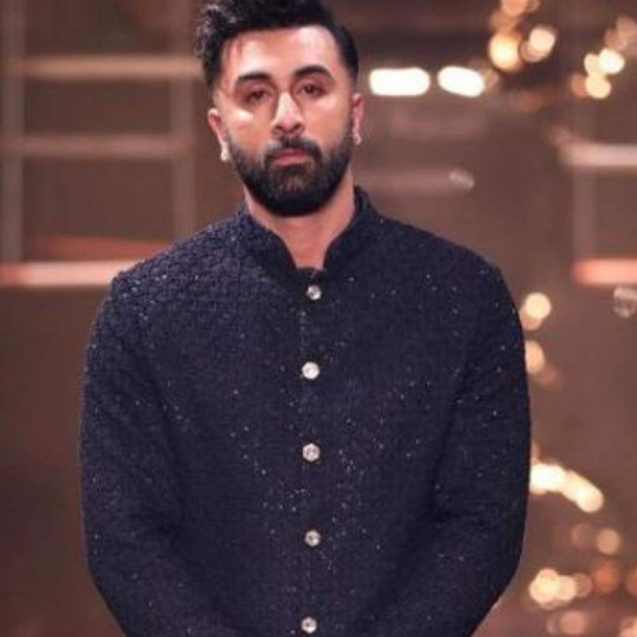 India Couture Week: Ranbir Kapoor takes the alpha male fashion game to the  next level - Masala