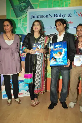 Alka Yagnik launches Loories album at Planet M Thumbnail
