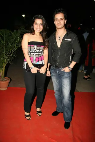 Well Done Abba star studded premiere at Fun Thumbnail