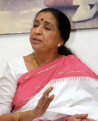 Asha Bhosle at a press conference to announce a music concert 'Aapli Asha Bhosle' Thumbnail