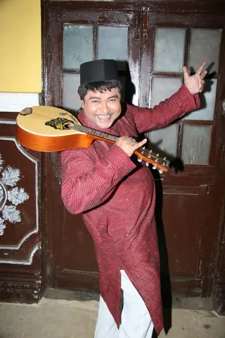 "Yeh Chanda Kanoon Hai" serial on location at Kandivli Thumbnail