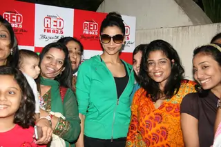 Deepika Padukone's special screening with Red FM Thumbnail