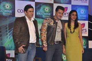 Salman Khan bigg boss season4 press meet at taj land's end