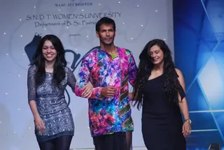 Top models on the ramp for SNDT show choreographed by Elric Dsouza at St Andrews Auditorium Thumbnail
