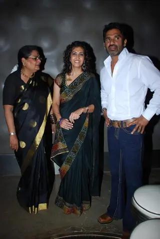 Mohyna Srinivasan book launch at Blue Frog Thumbnail