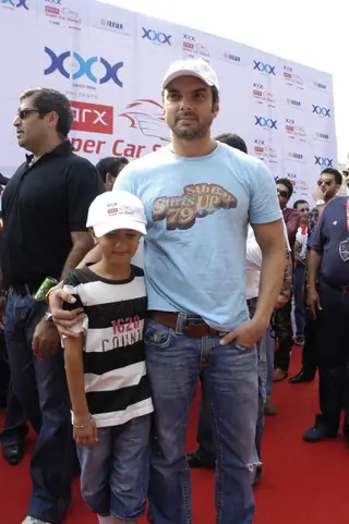 Raymonds Parz Super Car Show at Nariman Point Thumbnail