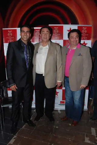 Rishi and Randhir Kapoor with Akshay Kumar on the show of 'Master Chef India' at Filmcity in Mumbai Thumbnail