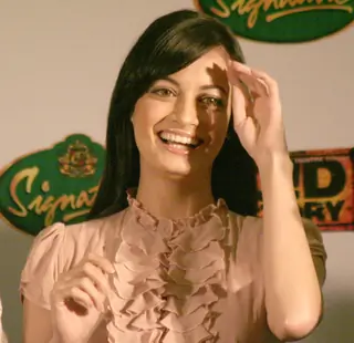 Dia Mirza and Dino Morea in a press meet for their film "Acid Factory" in Kolkata Thumbnail