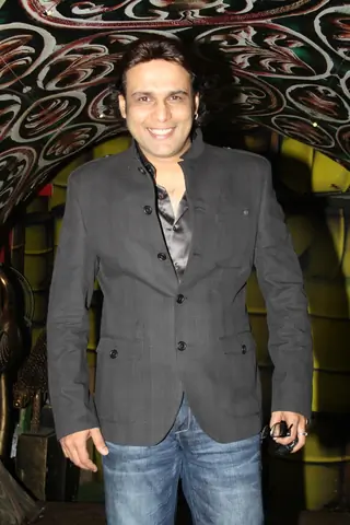 Salma Agha's bash at Dockyard Thumbnail