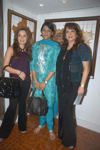 Priya Dutt and Suzanne Roshan at Ohm art exhibition at Juhu, in Mumbai