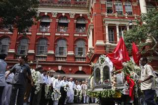 The funeral procession of Subhas Chakraborty in front of Writers Building