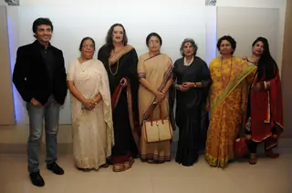 Jiya Jagiasi throws a bash in honor of Lakshmi Narayan Tripathi Thumbnail