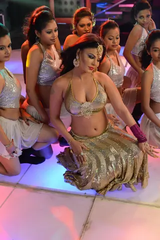 Rakhi Sawant performing in Kolkata Thumbnail