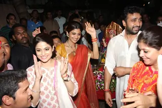 Shilpa Shetty during Ganpati Visarjan Thumbnail