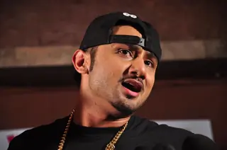 Ragini MMS 2 Song Shoot Thumbnail