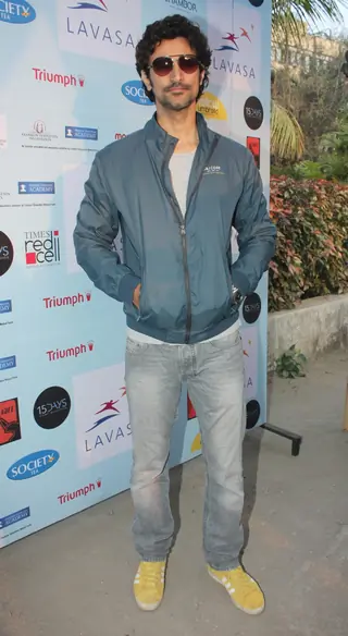 Lavasa Women's Drive Thumbnail