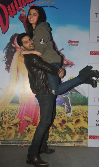 Promotion of Humpty Sharma Ki Dulhania at Kolkata Thumbnail