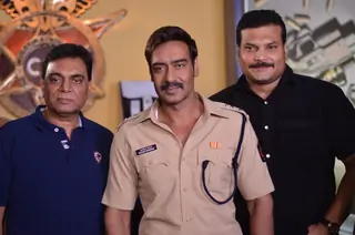 Promotion of Singham Returns on C.I.D Thumbnail