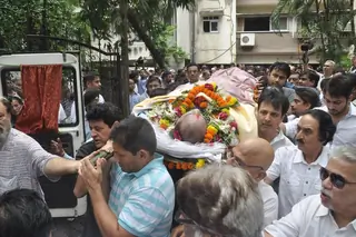 Celebs mourn Dharmesh Tiwari's sudden demise Thumbnail