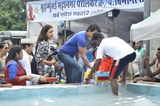 Sonu Sood's Ganpati Visarjan Thumbnail